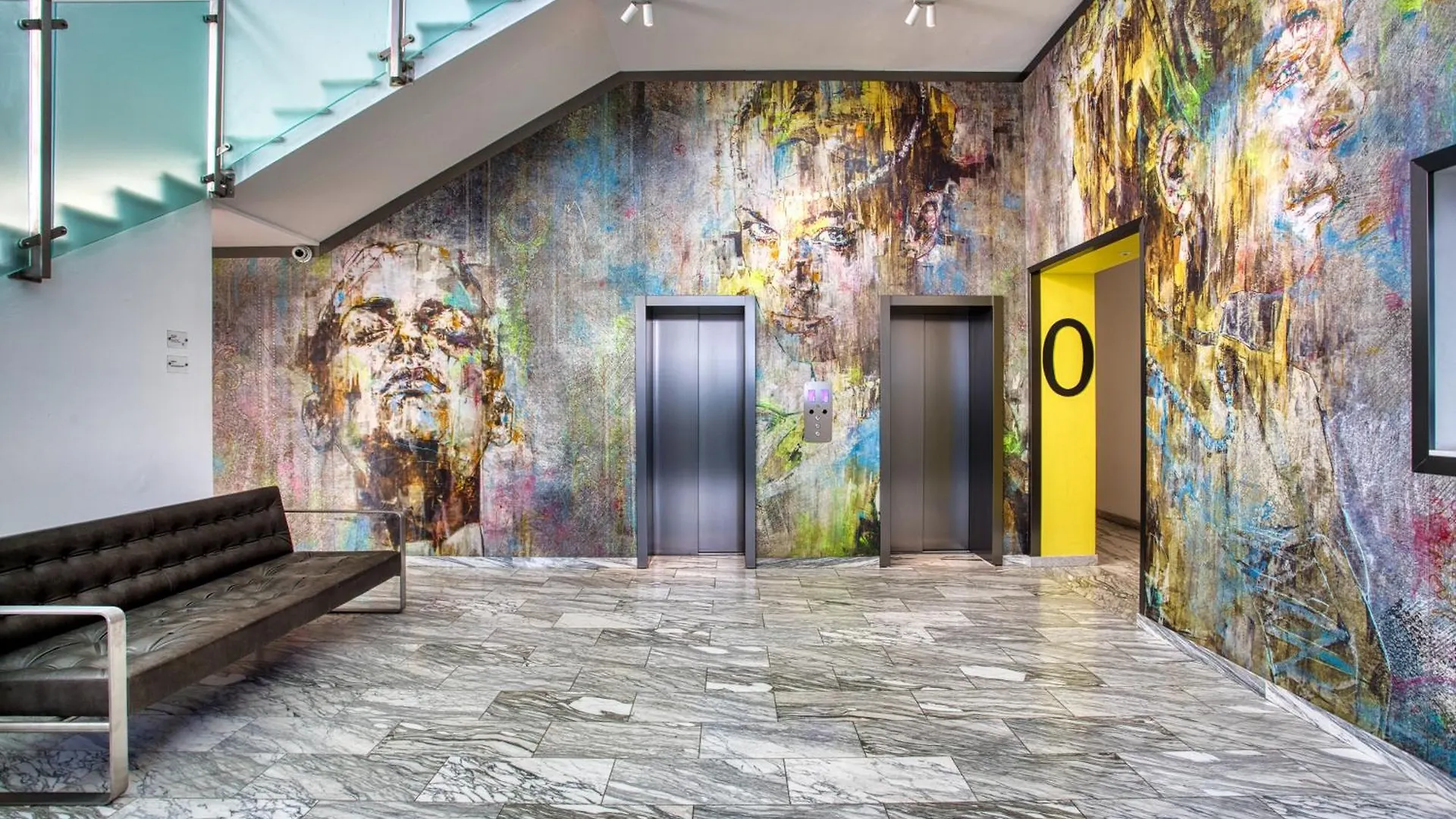 Apartment Art Building Palestra Inclusa E Parcheggio Milan Italy